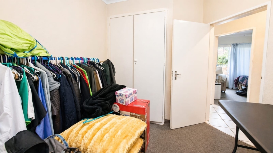2 Bedroom Property for Sale in Safari Gardens North West